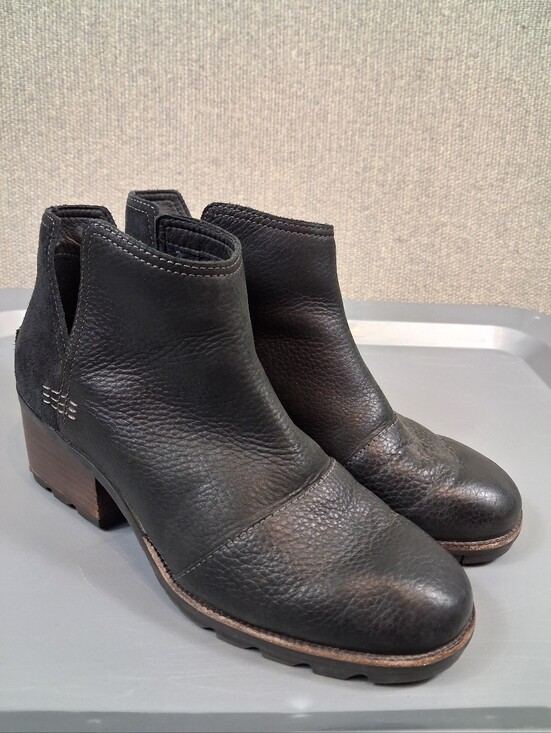 Sorel Shoes - SOREL Cate Cut-Out Ankle Booties Boots Size 9.5 Black Leather Suede Waterproof